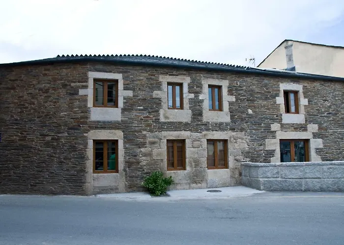 Pension Serrano Sarria